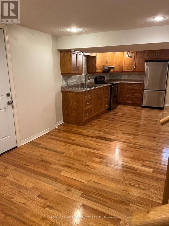 Photo - 22 Perkinsfield St