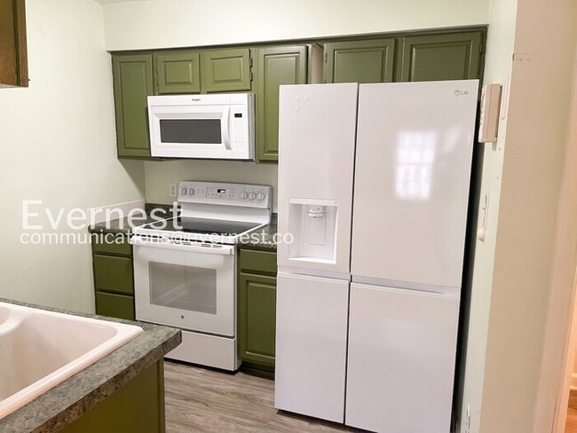 Photo - 12135 Salemtown Dr