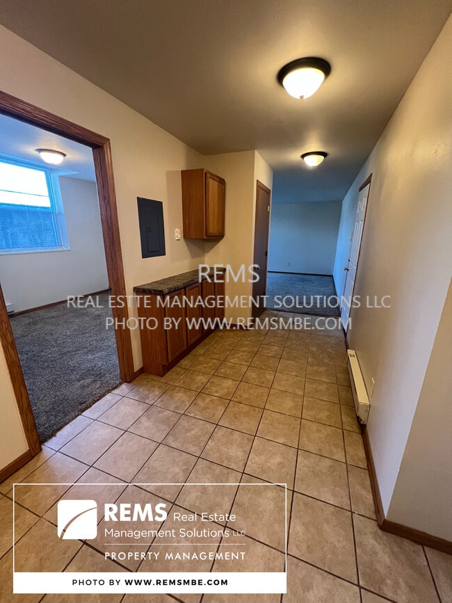 Golden Eagle Apartments