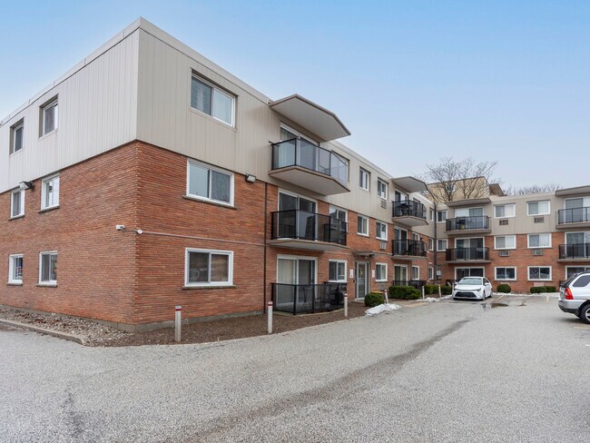 Photo - Elkhart Manor