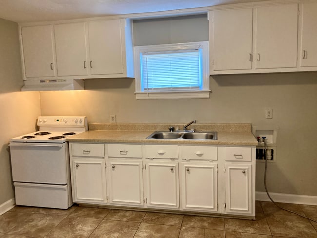 Photo - 54 Monroe Ave