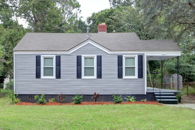 Large East Savannah 2BR/1BA Home For Rent - Large East Savannah 2BR/1BA Home For Rent