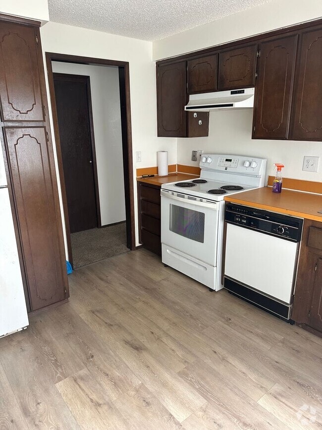 Building Photo - 920 6th St Unit #1 Rental