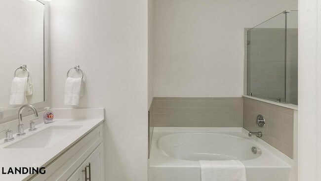 Photo - 15777 Quorum Dr Unit 2113