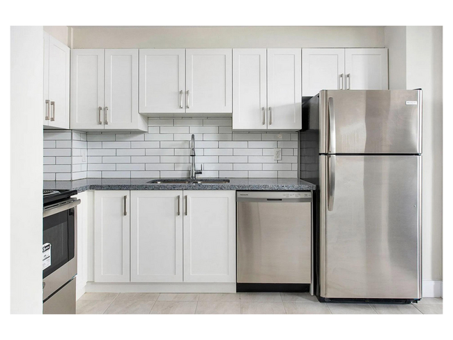 Photo - 2292 Weston Road