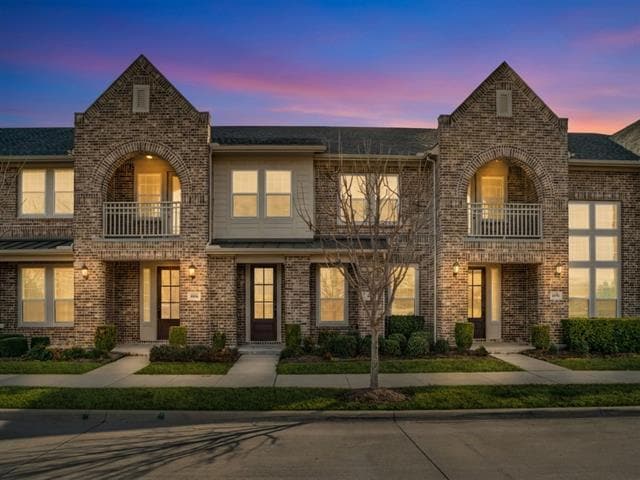 Building Photo - 4868 Woodruff Way