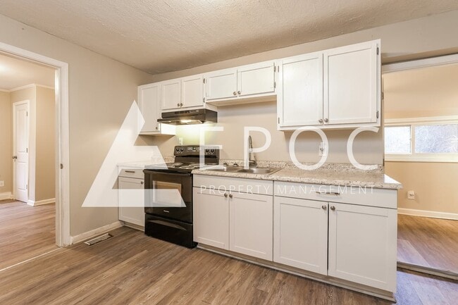 Photo - 1310 Phipps Ave