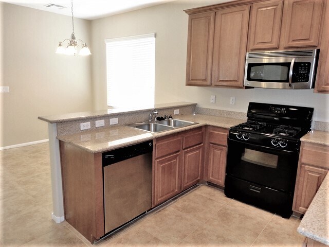 Photo - 681 Taliput Palm Pl