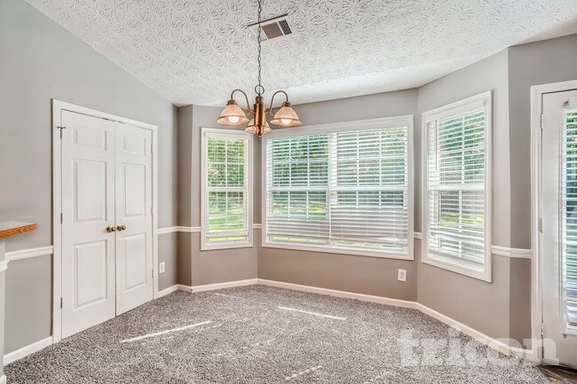 Photo - 65 Cranbrook Ct