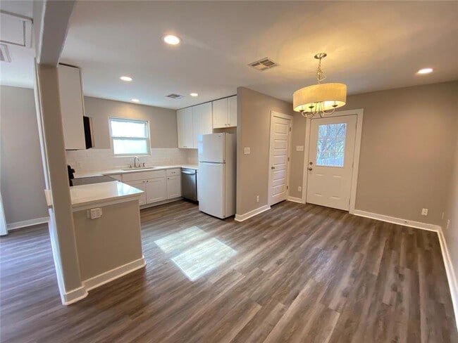 Photo - 6402 Auburn Dr Unidad A