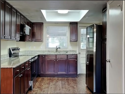 Photo - 609 Lakespur Ln