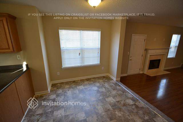 Photo - 103 Silvergrass Dr