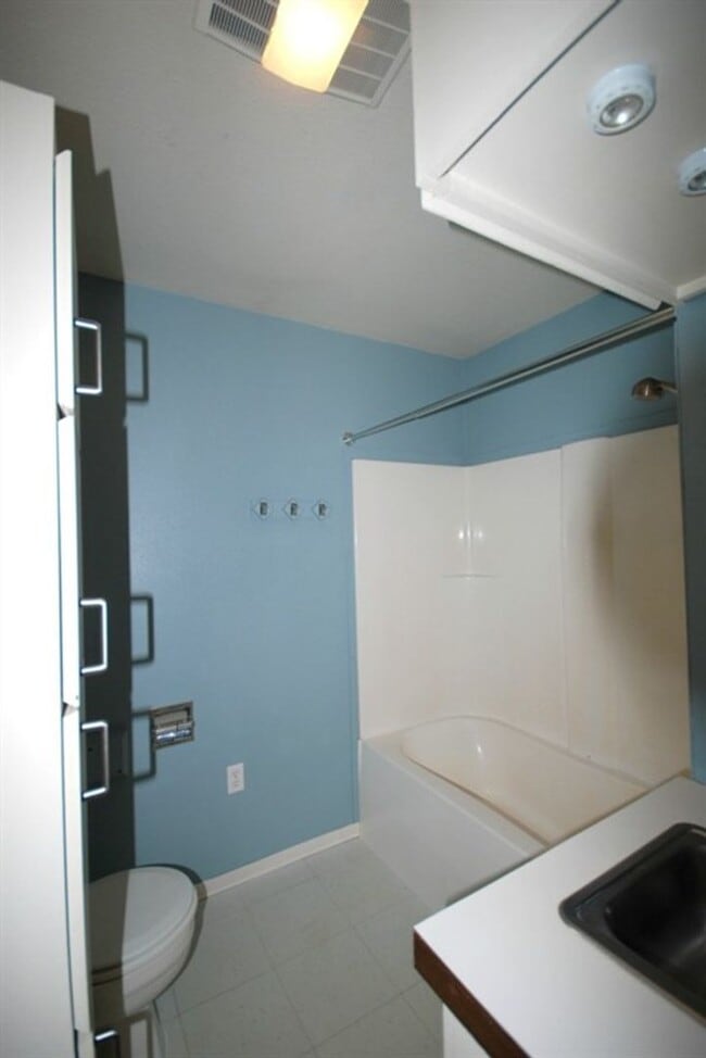 Photo - 1 bedroom 1 bath Apartment Camano MIL