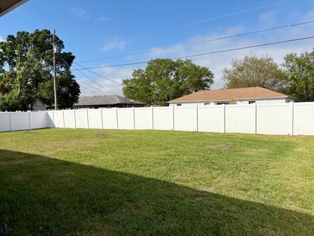 Photo - 202 SW Aldoro Pl