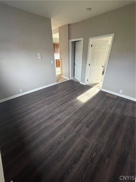 Photo - 214 Rowland St