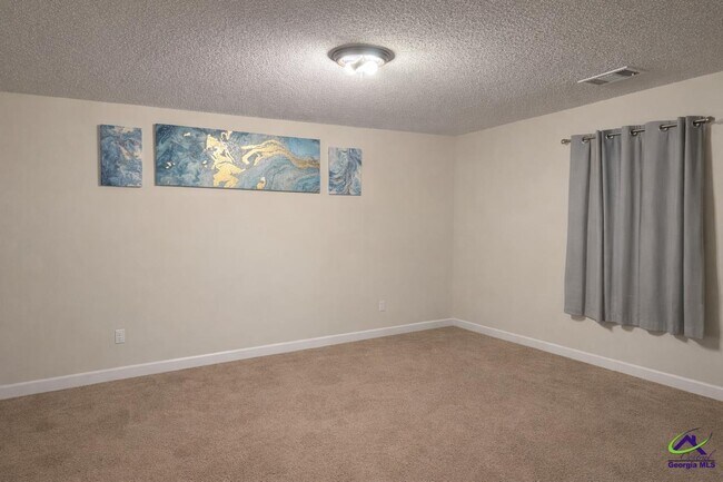 Photo - 646 Gawin Dr