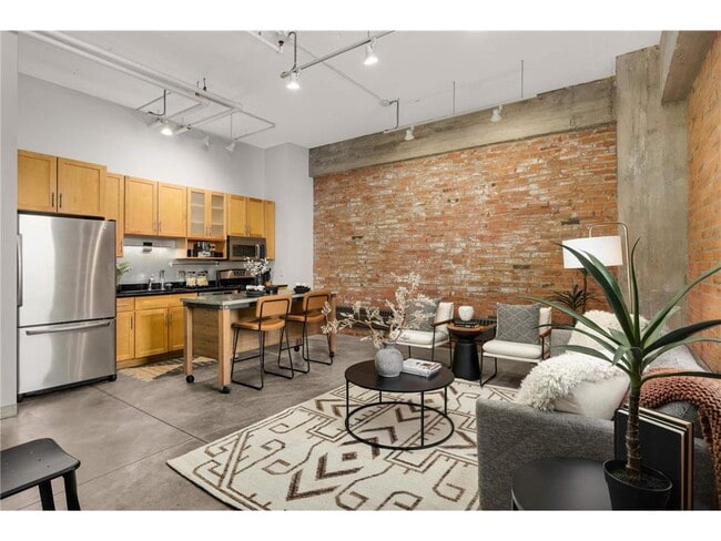 Building Photo - 250 Park Ave Unit 307