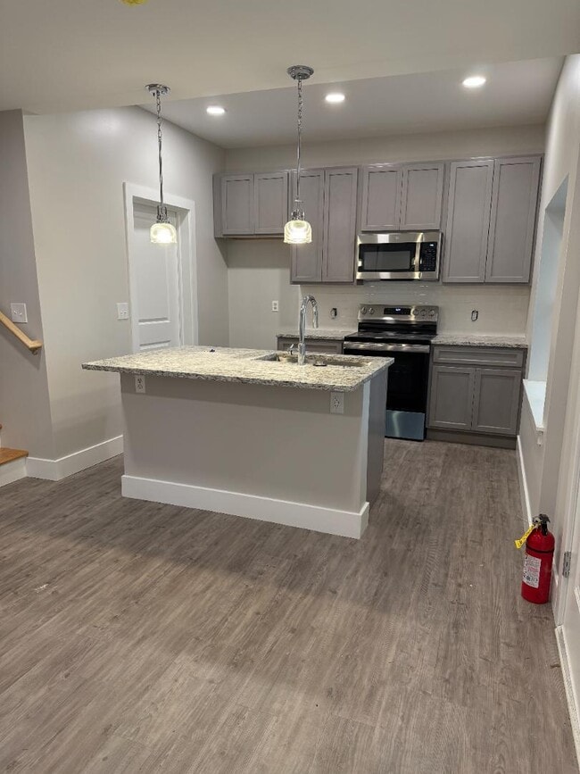 Photo - 222 E King St