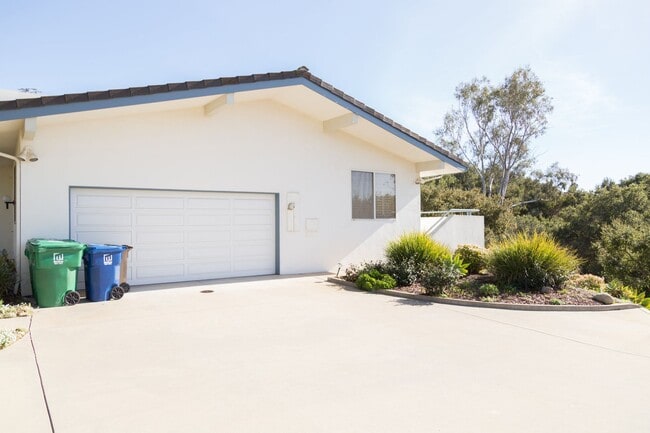 Photo - Well-Appointed Home in Desirable Mountain View School District