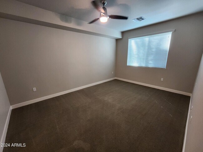 Photo - 5550 E Deer Valley Dr Unit 3