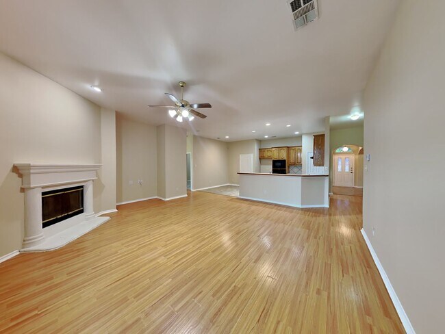 Photo - Beautiful Brick one story home in Grand Pr...