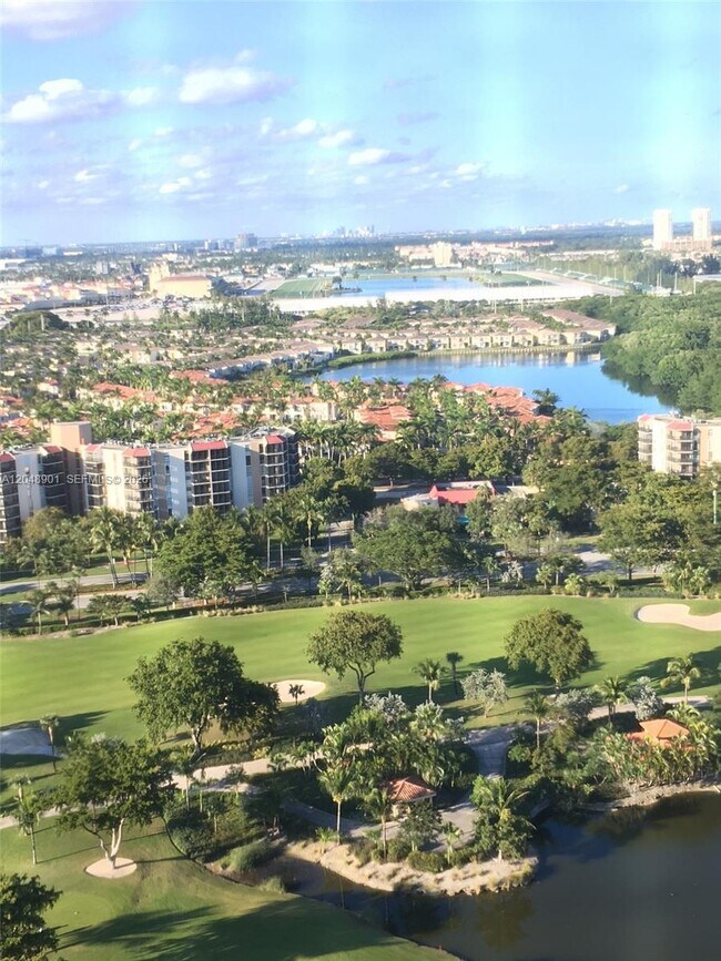 20379 W Country Club Dr Unit PH-32