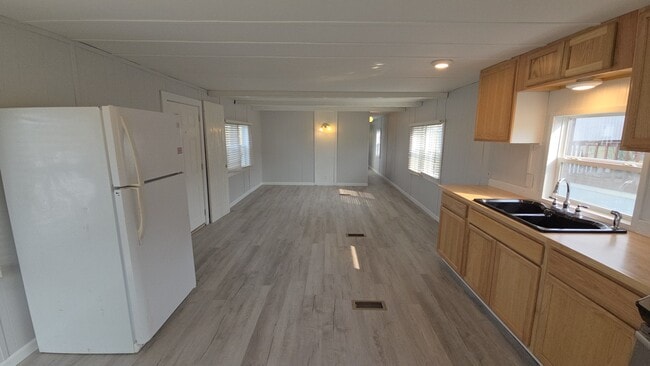 Photo - 144 Hillcrest Park Ln