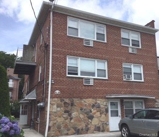 Building Photo - 61-26-61164 164th St Unit 3A
