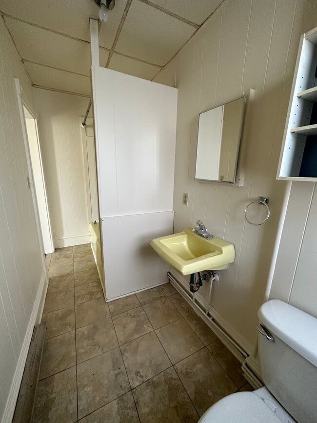 Bathroom - 2 N Winooski Ave Unit 3FS