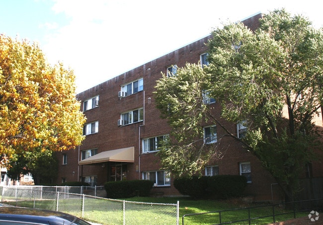 Photo - 1825 Maryland Avenue