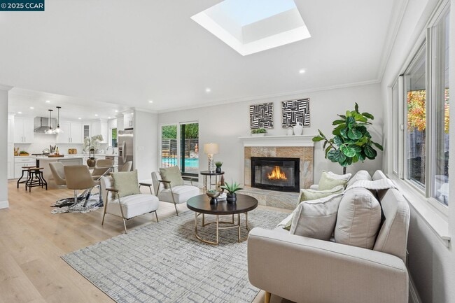 Photo - 289 Sierra Dr