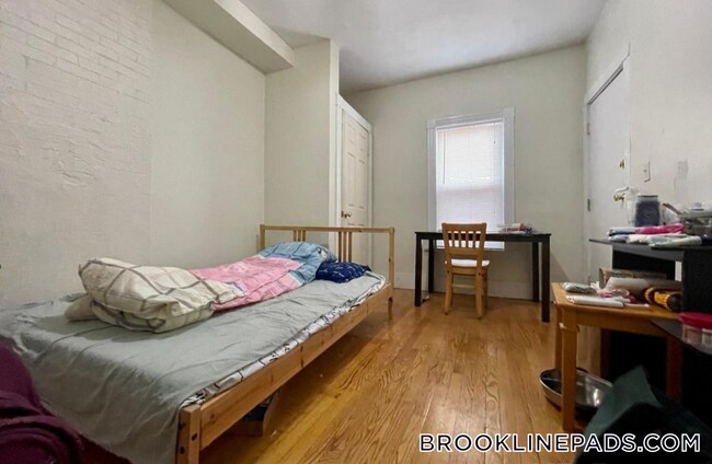 Photo - 129 Brook St Unidad 1