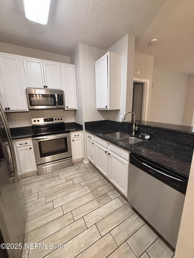 Photo - 8601 Beach Blvd