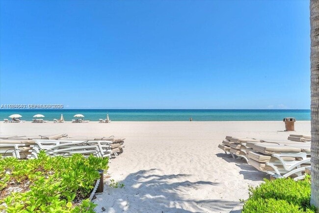 Photo - 18975 Collins Ave Unit Cabana 8