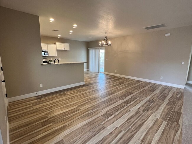 Photo - 3 Bedroom Home Located in El Camino Village PETS OK