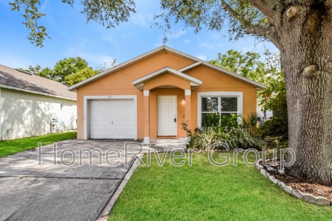 Photo - 310 Daniels Pointe Dr House