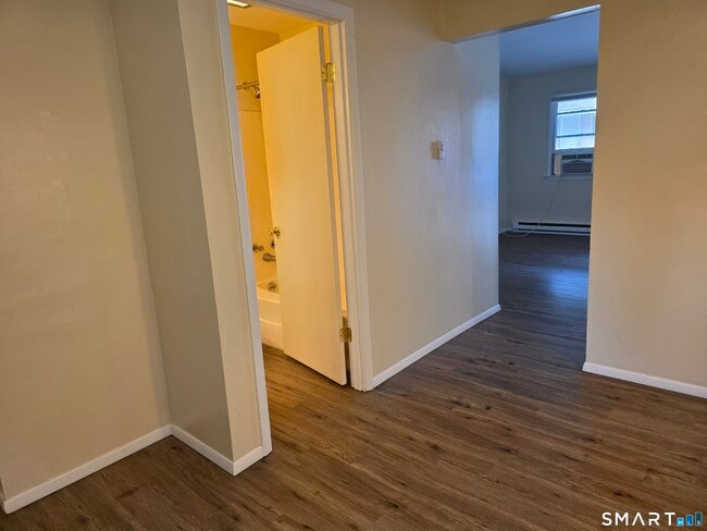Photo - 100 Hickory St Unit J