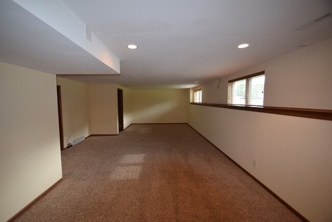 Photo - 8845 Red Beryl Dr