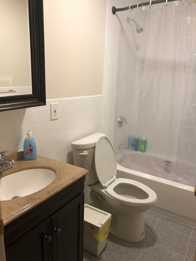 Photo - 179 Northampton St Unit 3