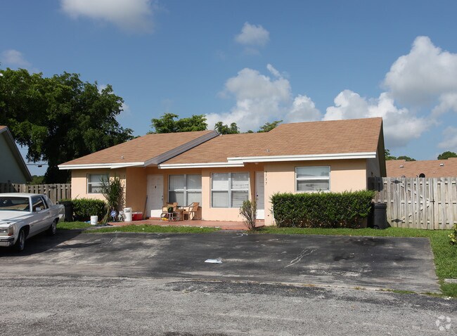 Photo - Sunset On The Lake