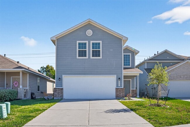 Building Photo - 25527 Valverdant Ct