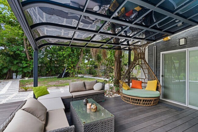 Photo - 408 Lancaster St