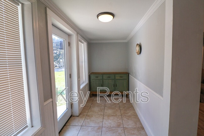 Photo - 206 Brown Rd