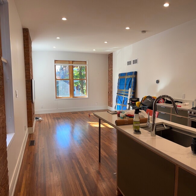 Photo - 1638 Pullan Ave Unidad 01