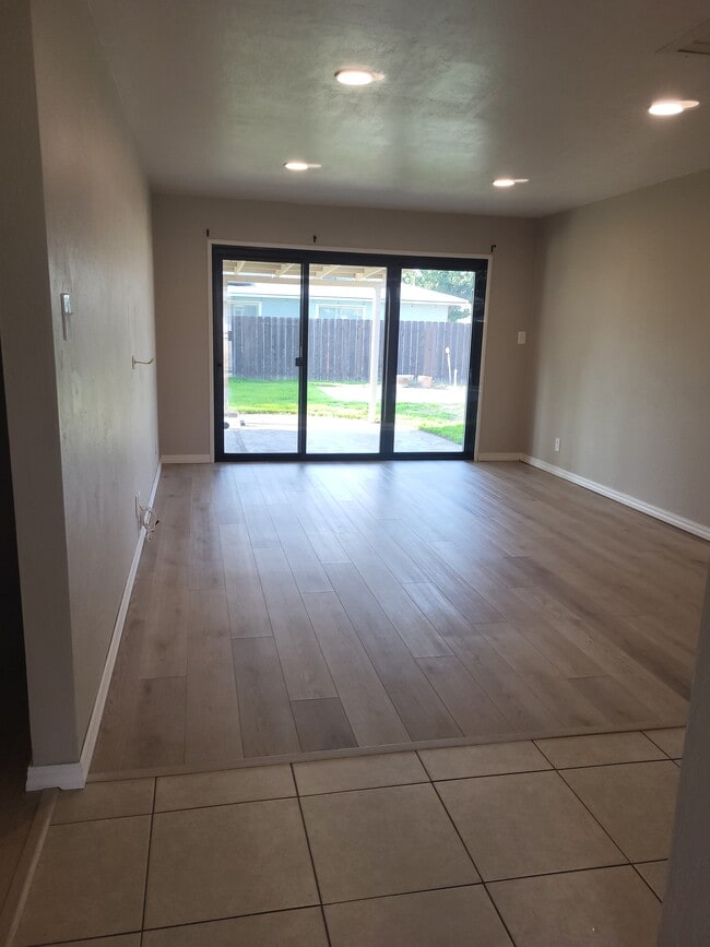 Photo - 4545 N Meridian Ave