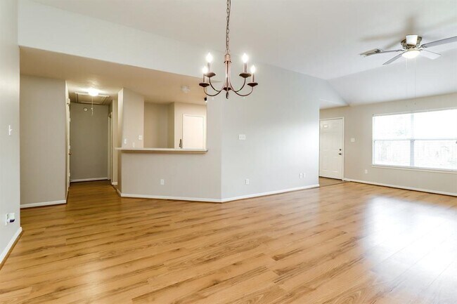 Photo - 25446 Barmby Dr