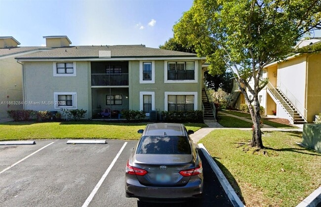 Building Photo - 4000 NW 87th Ave Unit 4000 Rental
