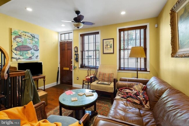 Building Photo - 928 Irving St