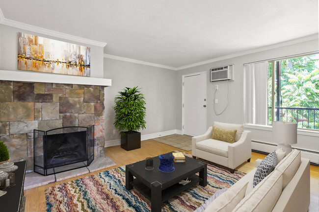 Building Photo - 30 Pearl Rental