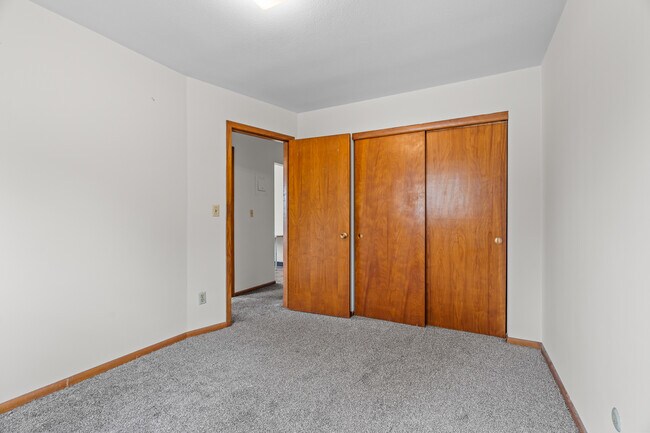 Photo - English Manor Unit G2